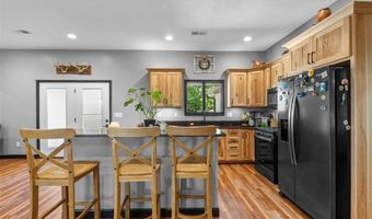 7572 Best Ln, Alhambra, IL 62001