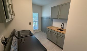 1414 Hickory St, Albertville, AL 35950