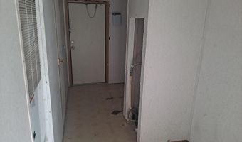 2209 Sandyridge Dr, Carlsbad, NM 88220