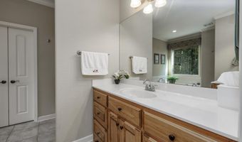 12 La Viejo Pl, Hot Springs Village, AR 71909