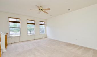 5236 BALLYCASTLE Cir, Alexandria, VA 22315