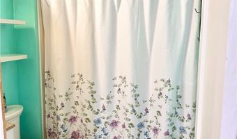 427 Van Roen Rd, Utica, NY 13502