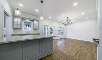 124 Manzanita St, Ashland, OR 97520