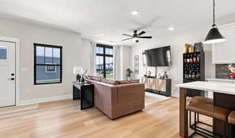 2305 SW Parkway Ln, Ankeny, IA 50023