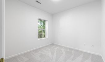 2032 S LANGLEY St, Arlington, VA 22204