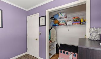 72 Louise St, Auburn, ME 04210