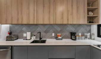 72 Keats Ln, Albrightsville, PA 18210