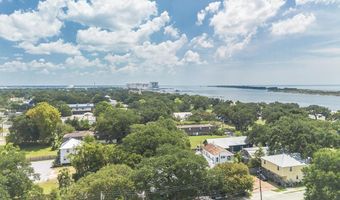 132 Dukate St, Biloxi, MS 39530