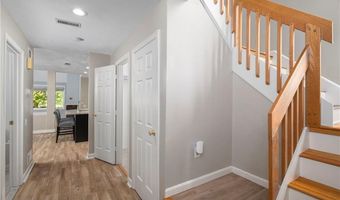 62 Nipmuc Trl D, North Providence, RI 02904