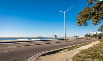 197 Bellman St, Biloxi, MS 39530