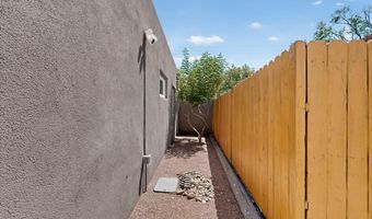 328 Fontana Pl NE, Albuquerque, NM 87108