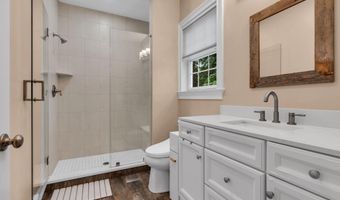 127 Oakland Ave, Atlantic Highlands, NJ 07716