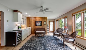 3154 Waucheeta Trl, Madison, WI 53711