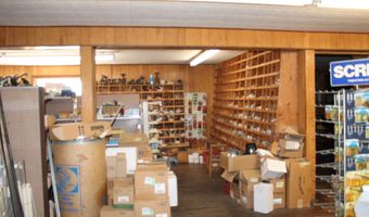 802 N Jefferson St, Ava, MO 65608