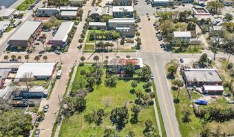 30 Ave G, Apalachicola, FL 32320