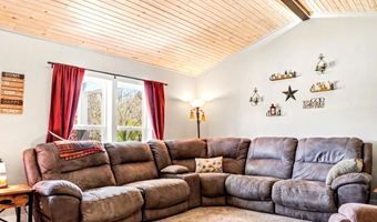 11435 88th Ave, Allendale, MI 49401