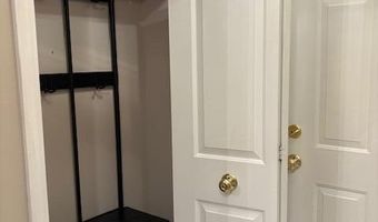 2692 S Knightsbridge Cir, Ann Arbor, MI 48105