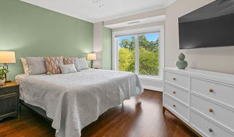 5 PARK Pl 311, Annapolis, MD 21401