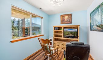 17544 E Arapaho Rd, Bayview, ID 83803