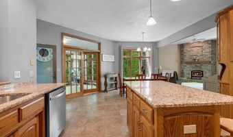 N3880 ANITA WIECKERT Road, Appleton, WI 54913