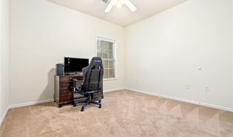 3297 S COLLEGE St, Auburn, AL 36830