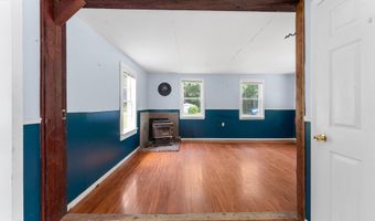 499 Augusta Rd, Belgrade, ME 04917
