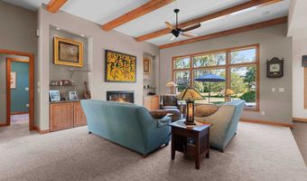1900 E ORCHARD BLOSSOM Dr, Appleton, WI 54915