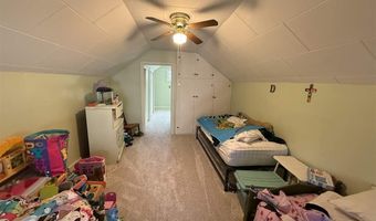 627 1st St, Nashwauk, MN 55769