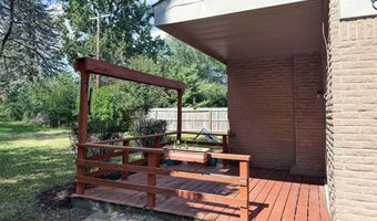 2844 Renfrew St, Ann Arbor, MI 48105