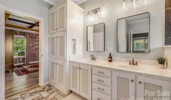 21 Old Pinner Pl, Arden, NC 28704