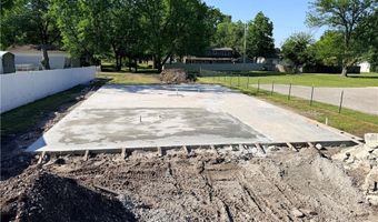 110 E South St, Arma, KS 66712