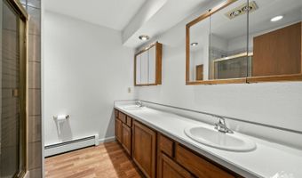 1521 Cache Dr, Anchorage, AK 99507