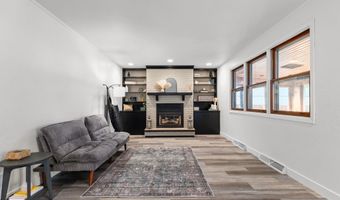 901 S BUCHANAN St, Appleton, WI 54915