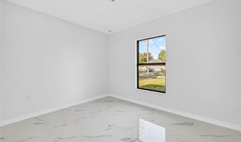 2006 McArthur Ave, Alva, FL 33920