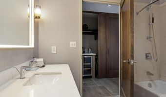 126 Riverfront Ln 204, Avon, CO 81620