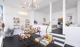 138 Spring St 1, Newport, RI 02840