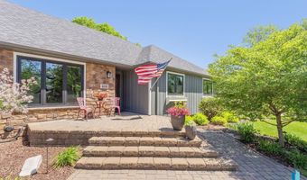 408 N Oak Ridge Rd, Brandon, SD 57005