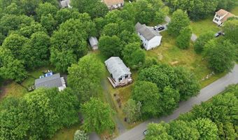 10 Lenape Trl, Albrightsville, PA 18210