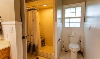 1194 Blackshear Hwy, Baxley, GA 31513