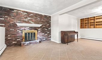132 Grand View Rd, East Greenwich, RI 02818