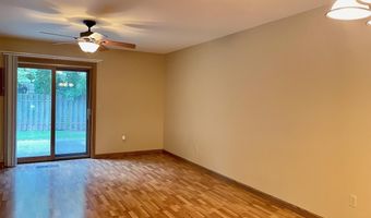 65 SPENCER VILLAGE Ct 14, Appleton, WI 54914