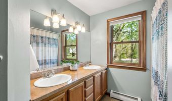 5 Ben Farnsworth Rd, Brookline, NH 03033