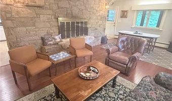 172 Greenville Rd, North Smithfield, RI 02896