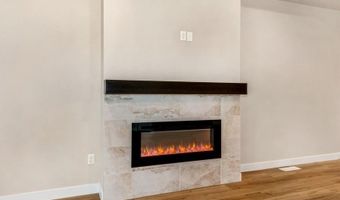 789 Clover Hill Dr, North Liberty, IA 52317