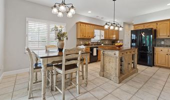 108 SADDLE LAKE Dr, Alabaster, AL 35007