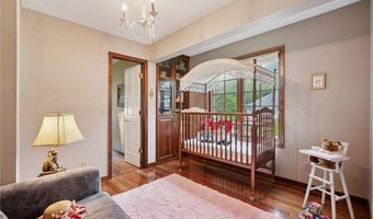 1511 Colleen Ave, Arden Hills, MN 55112