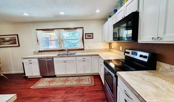 23 Apalachee St, Apalachicola, FL 32320