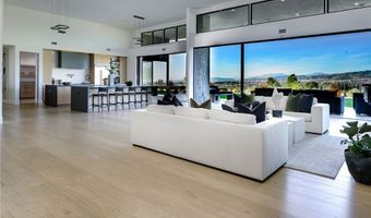 7663 E Corto, Anaheim, CA 92808