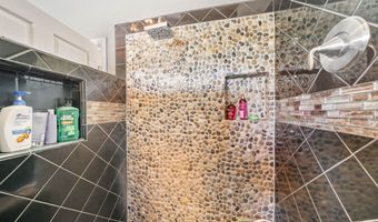 25130 Aoudad Dr, Anderson, CA 96007