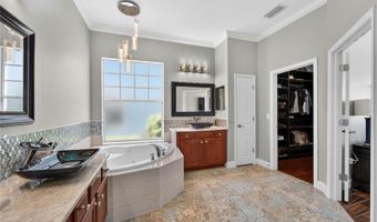 5722 SEA TROUT Pl, Apollo Beach, FL 33572